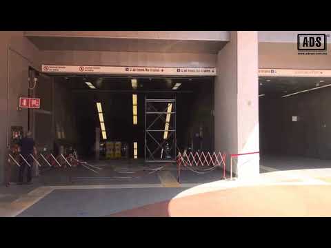 Kit Operador FOLDY I4, para 1 hoja Plegadiza, 220V, 2F, para 36m2. Incluye: Brazo, Manija, cable, receptor y 2 Control MD