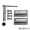 Bolsa con lo siguiente 1-llave para hacer manual con su tapon, 1-par de placas para cortes de micros y 4 tornillos con sus tuercas para sujetar el Motor MEC-200